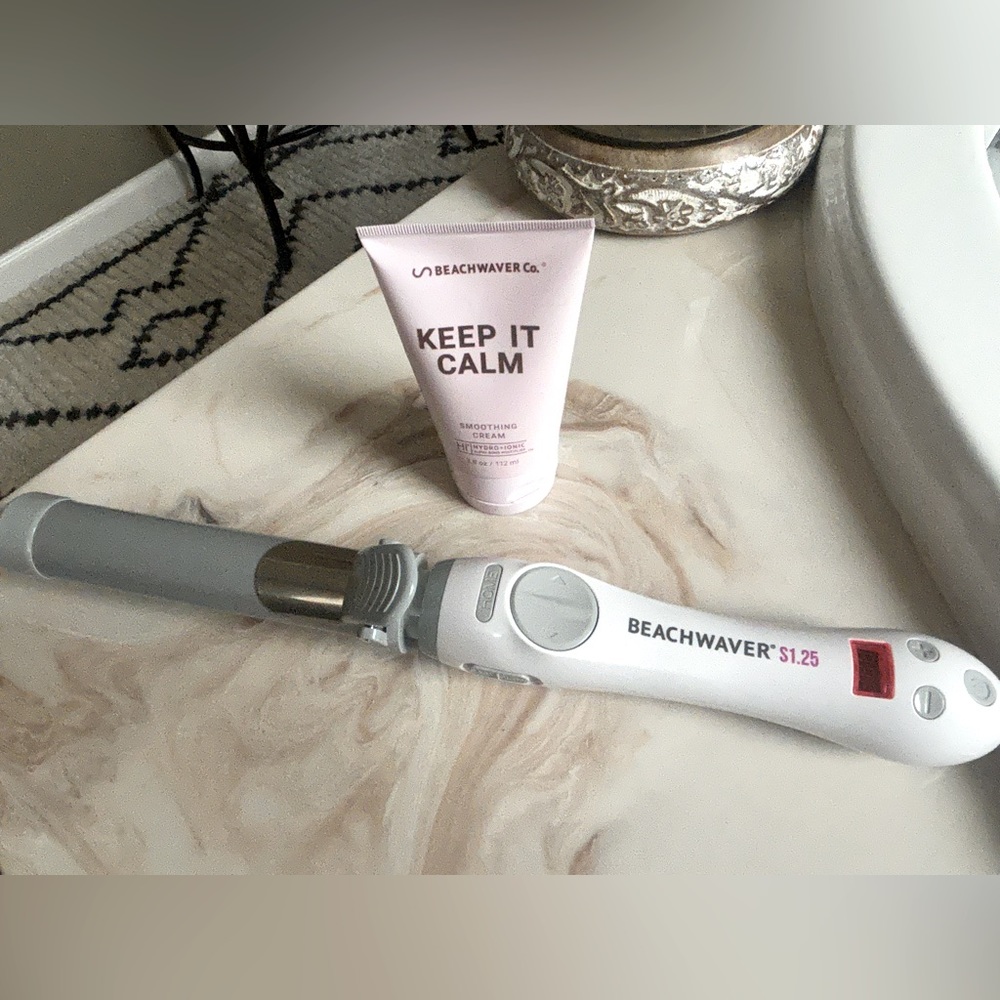 NEW Condition💖 Beachwaver S1.25 and “Keep it Calm” Smoothing Cream Bundle 😍